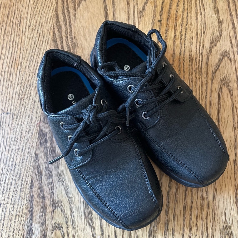 Easy Strider Boys Dress Shoes